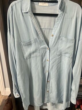 Carly Jean Los Angeles Pale Blue Lightweight Button-Down Shirt